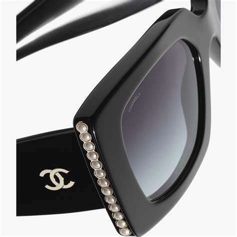 occhiali chanel con perla prezzo|Chanel sunglasses for women 2024.